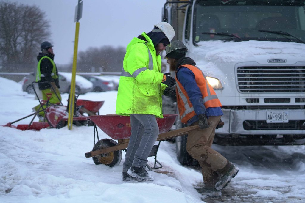 top-notch quality service in industrial snow removal by prioritizing safety measures